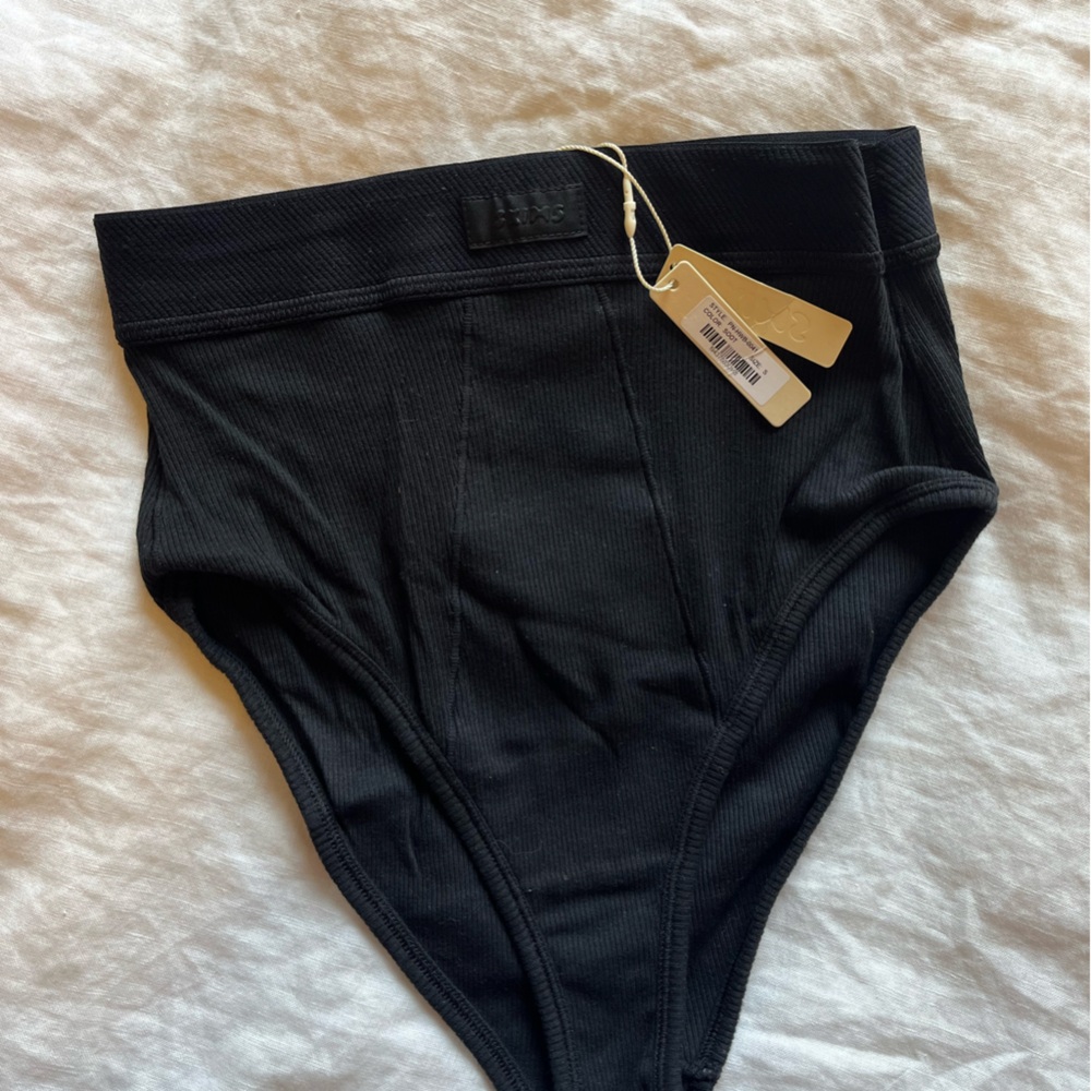 SKIMS Black High Waist Briefs (NWT)
